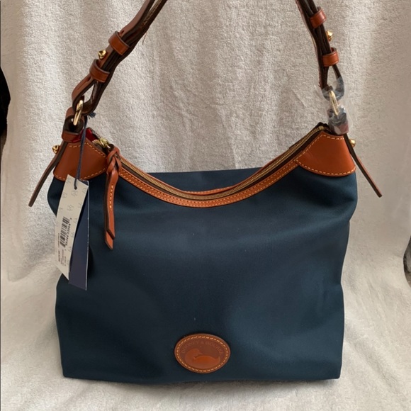 Dooney & Bourke Handbags - Dooney & Bourke large Erica purse